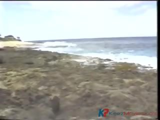 Adult clip Hawaiian Style - Scene 1