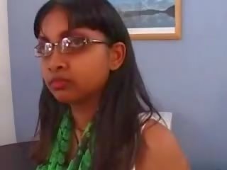 Παρθένα adolescent ινδικό geeta