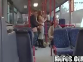 Mofos b sides - bonnie - julkinen seksi elokuva kaupunki bussi footage.