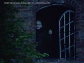 Nosferatu वेमपाइर bites कुमारी गर्ल, फ्री अडल्ट वीडियो f2