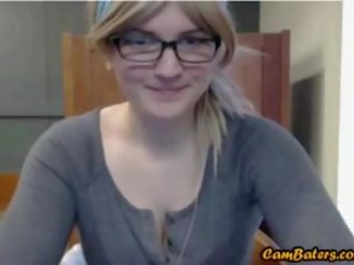 Nerdy Blonde cutie Flashes In Library