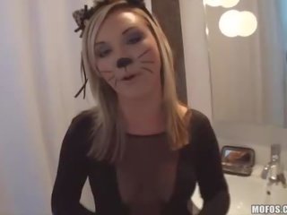 Charmant minou adolescent baisée sur et jizzed