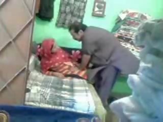 Marriageable Pakistani Couple In To A Quick Fuck