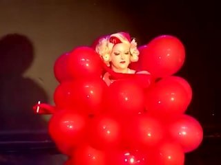 Cabaret burles malaswa martini baloon