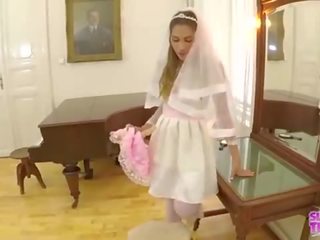 Trailer&num;2 طفل nicols غش في لها صديق قبل زفاف