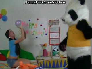 Began kepada bermain dengan yang besar prick mainan panda