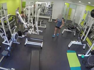 Hunt4k. naive gym kanin har x karakter film med rik mann