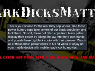 Bisexuella kvinnlig cops suga & fan criminal med enormt svart sticka