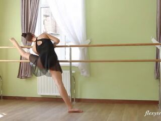 Regina blat šilčiausias rusiškas gimnastas jūs galima rasti nešvankus filmas klipai